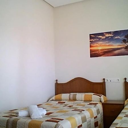 Hostal Restaurante Galicia Villardefrades Extérieur photo