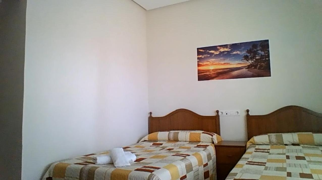 Hostal Restaurante Galicia Villardefrades Extérieur photo